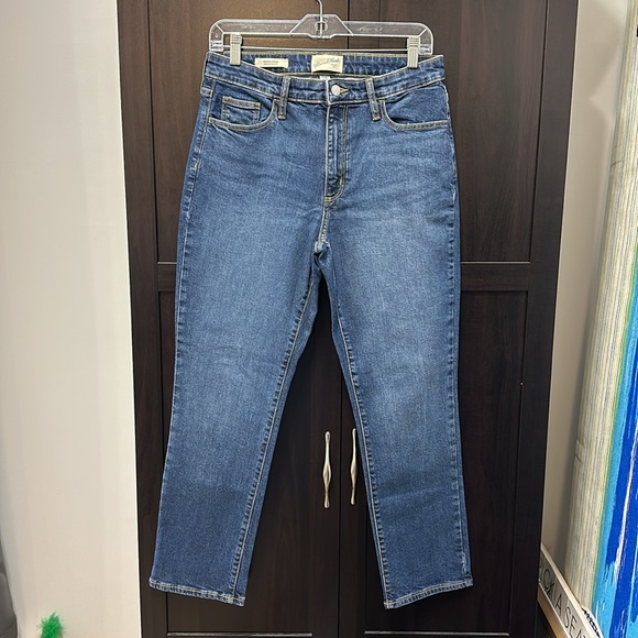 Universal Thread Denim - Universal Thread High Rise Straight Jean Size 8